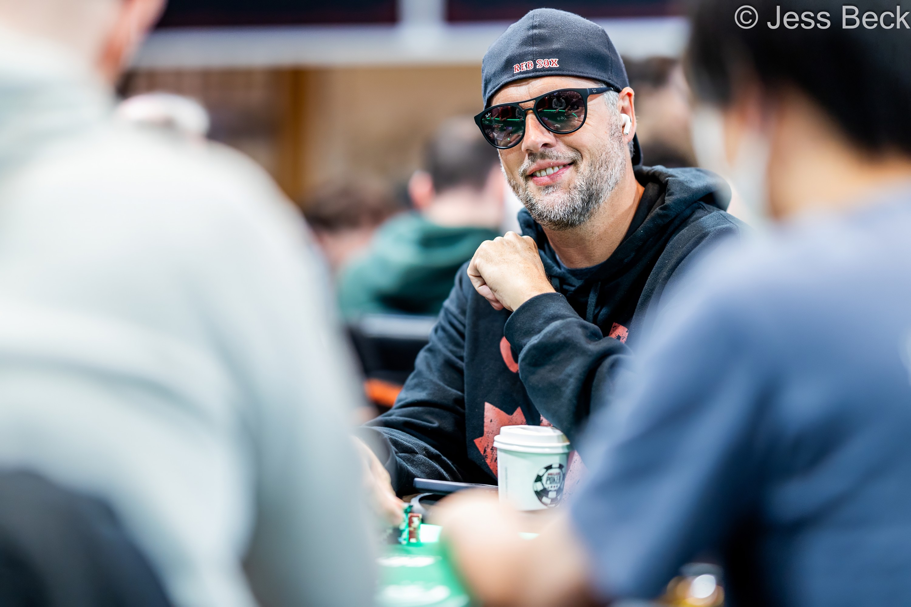 Brad Booth 时隔十余年重返WSOP主赛事：重生之路与现实考量 - 问鼎app